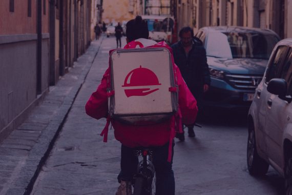 Deliveroo, Uber_on-demand-economy_Foto von KaiPilger on pixaby